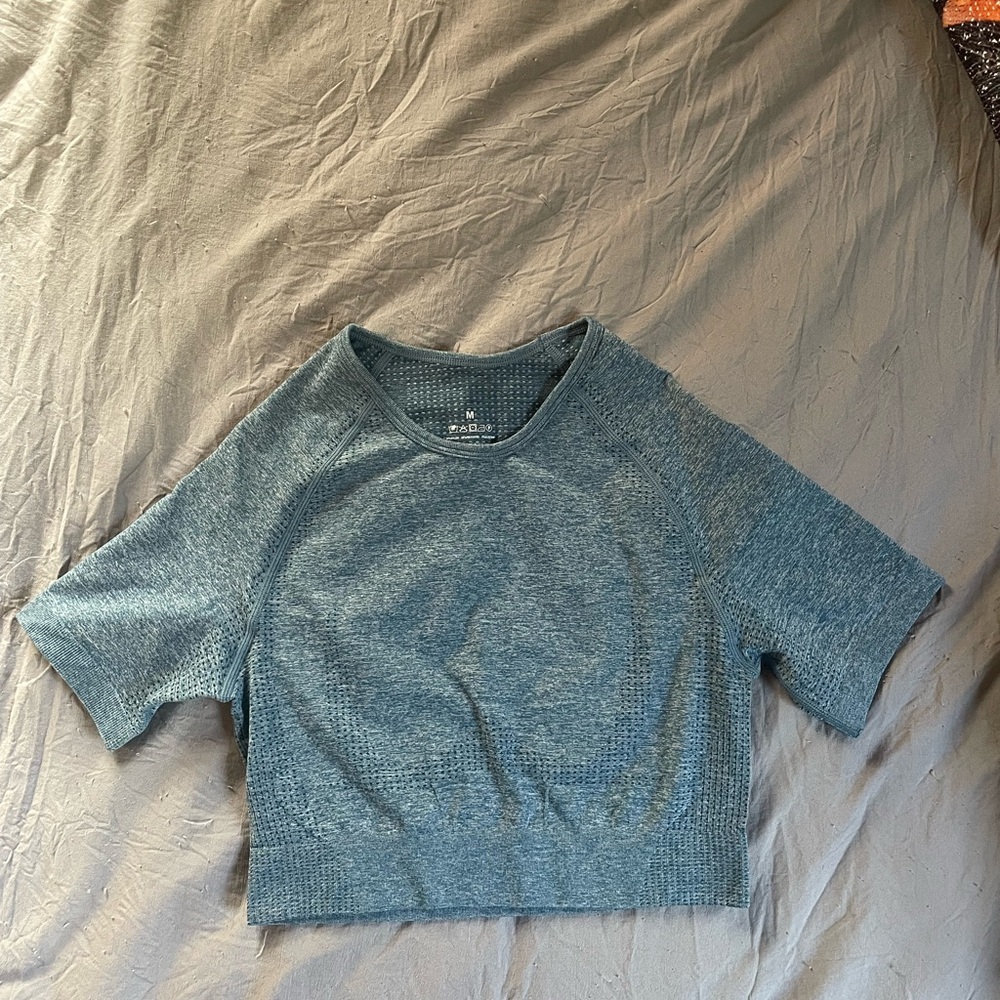 BRAND NEW NEVER WORN Blue Short Sleeve Athletic Top